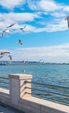 Stroll along Caspian seaside boulevard