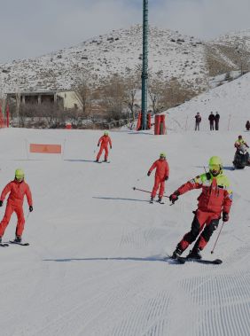 Naxçıvan dağlarında xizəkçilik